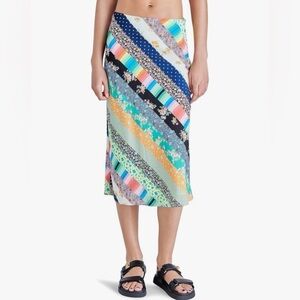 NWT Steve Madden Women's Mindy
Skirt Sz Medium